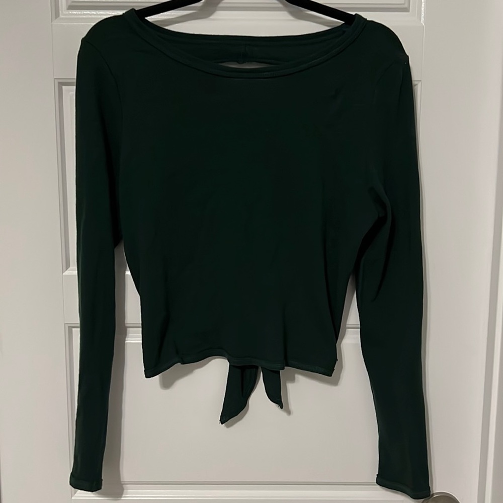 Lorna Jane Long Sleeve Backless Shirt